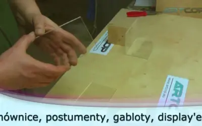 Czym skleić akryl (pleksi) trwale i estetycznie? Kompletny poradnik.