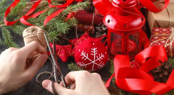 Ozdoby świąteczne DIY: Stwórz magię świąt! Poradnik krok po kroku