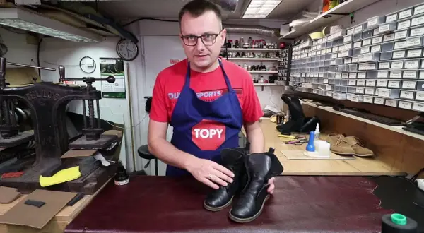 Naprawa zdartych obcasów: DIY czy szewc? Oszczędź pieniądze!